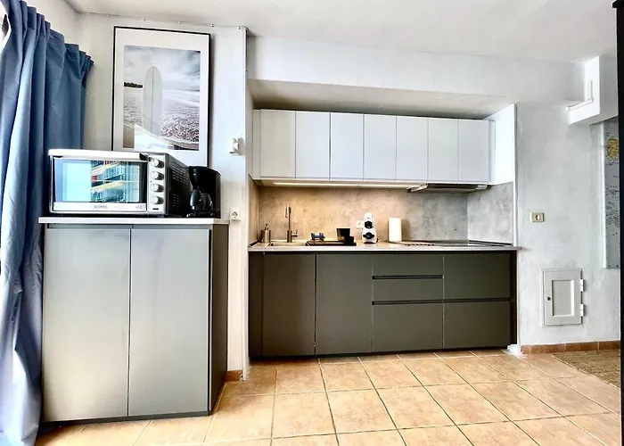 Beachfront With Ocean Views Appartement *