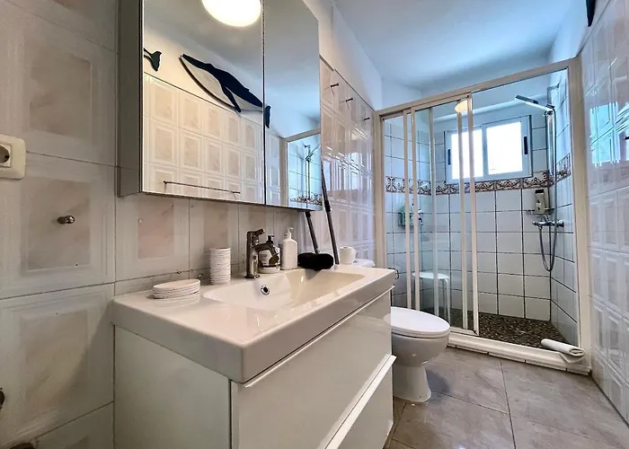 Beachfront With Ocean Views *