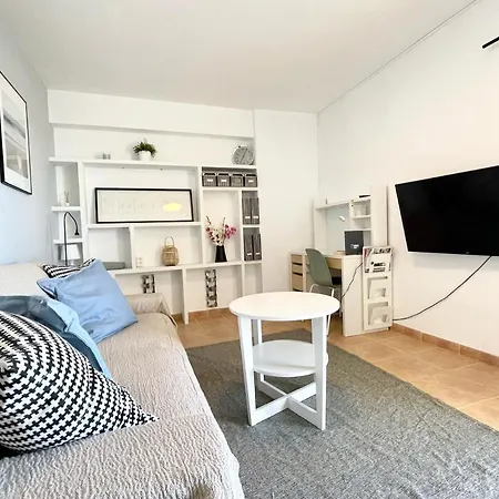 Beachfront With Ocean Views Apartment