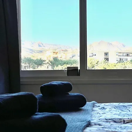 Apartment Beachfront With Ocean Views *