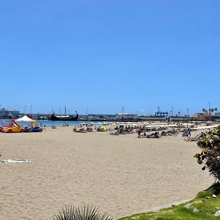 Beachfront With Ocean Views Lejlighed *