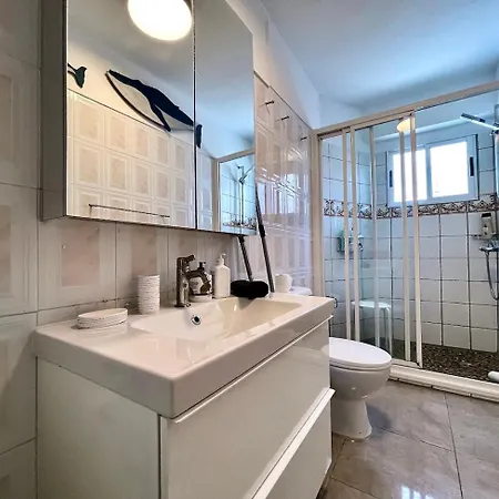 Beachfront With Ocean Views *