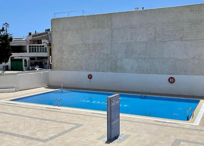 Beachfront With Ocean Views شقة