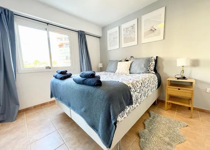 Beachfront With Ocean Views Апартаменты *