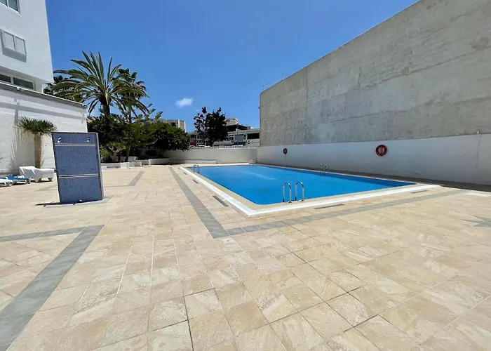 Beachfront With Ocean Views *