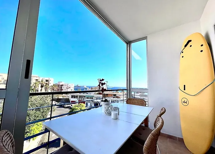 Beachfront With Ocean Views Апартаменты Лос Кристианос